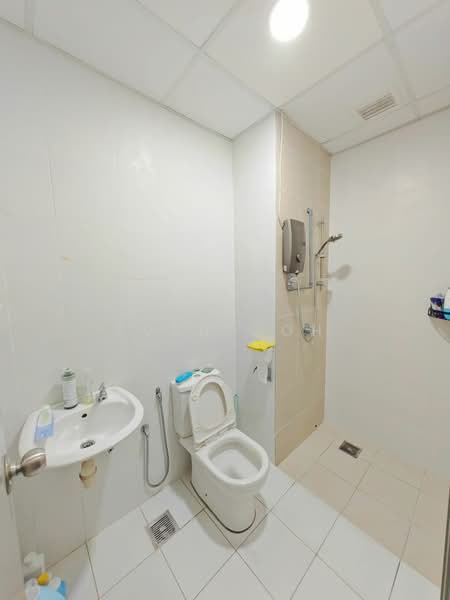 The Wharf Residence untuk Untuk Dijual - RM 368,000, Mac 2026 - Bathroom - PropertyGuru.com.my