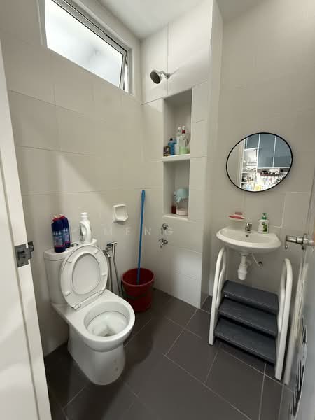 2-storey Terraced House for Sale in Gelang Patah (Johor) - Meng . - Bathroom - PropertyGuru.com.my