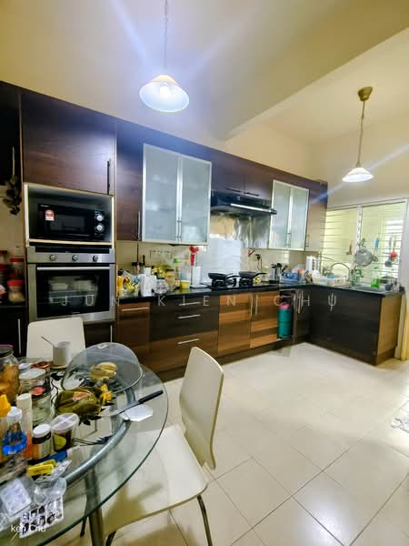 Taman Sering ukay untuk Untuk Dijual - RM 1,120,000, Mac 2026 - Kitchen - PropertyGuru.com.my