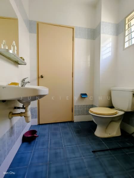 Taman Sering ukay untuk Untuk Dijual - RM 1,120,000, Mac 2026 - Bathroom - PropertyGuru.com.my