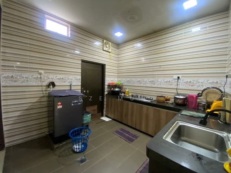 Rumah Teres 2 Tingkat untuk Dijual di Laman Glenmarie (Shah Alam) - Sze Mun - Kitchen - PropertyGuru.com.my