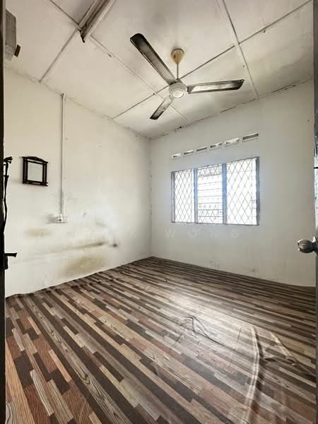 2-storey Terraced House for Sale in Taman Sri Bahagia (Tampoi) - Jack Wong - Interior - PropertyGuru.com.my