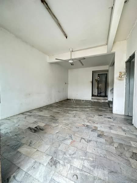 2-storey Terraced House for Sale in Taman Sri Bahagia (Tampoi) - Jack Wong - Interior - PropertyGuru.com.my