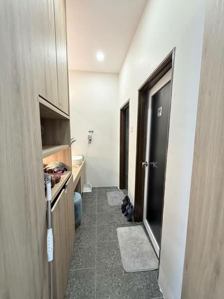 Shop for Rent in Taman Mount Austin (Tebrau) - Fong Lik - Corridor - PropertyGuru.com.my