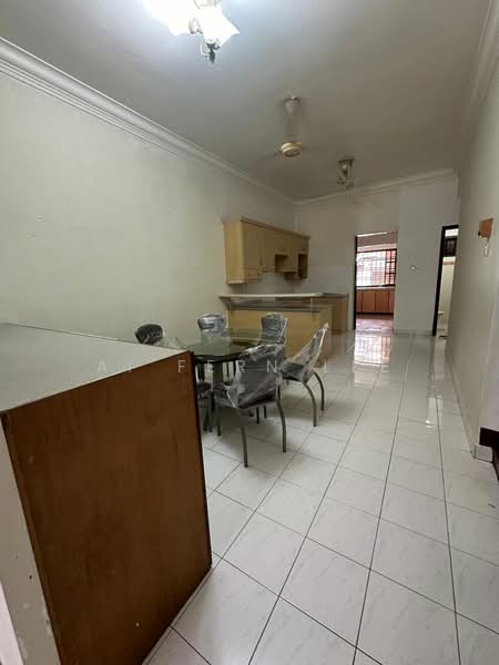 Taman Pelangi Indah untuk Untuk Disewa - RM 1,700 /bulan, Mac 2026 - Kitchen - PropertyGuru.com.my