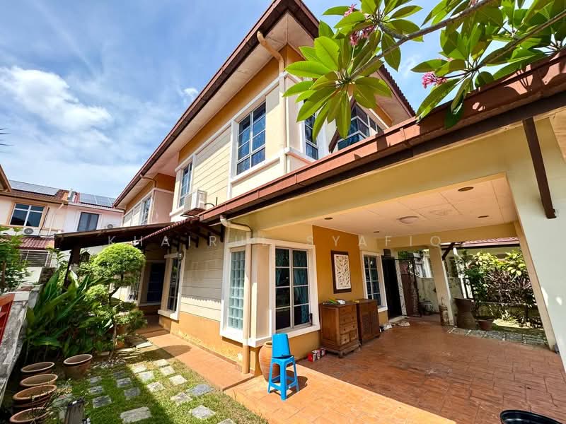 Semi-Detached House for Sale in Setia Alam (Selangor) - Khairul Syafiq - Exterior - PropertyGuru.com.my