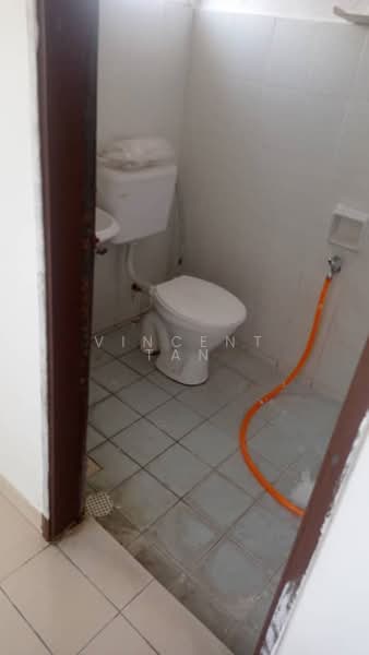 Laguna Biru untuk Untuk Disewa - RM 900 /bulan, Mac 2026 - Bathroom - PropertyGuru.com.my