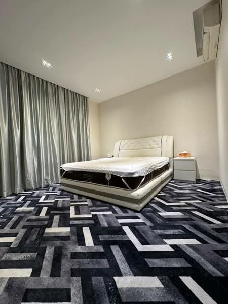 Service Residence for Sale at D'Summit Residences - Fong Lik - Bedroom - PropertyGuru.com.my