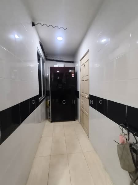 2-storey Terraced House for Sale in Taman Mutiara Rini (Skudai) - C.T Chong - Corridor - PropertyGuru.com.my