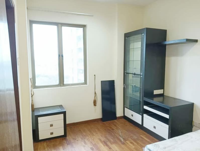 Apartment for Sale at Molek Pine 2 - Caryn Tay - PropertyGuru.com.my