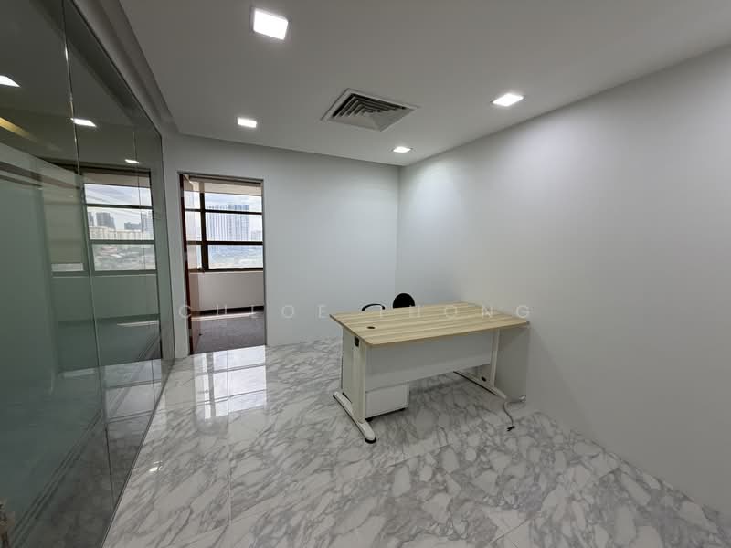 Untuk Disewa - Fully Fitted Office Taman Desa