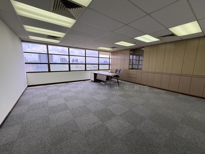 Untuk Disewa - Fully Fitted Office Taman Desa