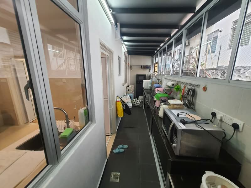 Townhouse for Sale in Seri Kembangan (Selangor) - Jason Tan - Kitchen - PropertyGuru.com.my