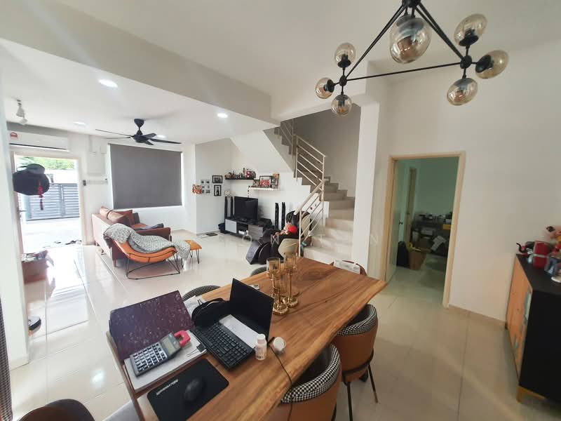 Townhouse for Sale in Seri Kembangan (Selangor) - Jason Tan - Living Room - PropertyGuru.com.my