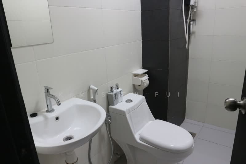 Service Residence for Rent at Sky River Front Service Apartment - Kim Siew Pui - Bathroom - PropertyGuru.com.my