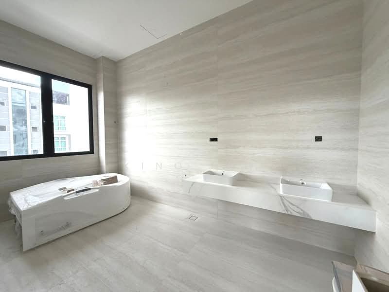 Bungalow for Sale in Taman Ponderosa (Johor Bahru) - Kino Jaw - Bathroom - PropertyGuru.com.my