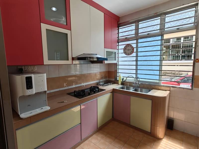 Taman Bestari Indah untuk Untuk Dijual - RM 720,000, Mac 2026 - Kitchen - PropertyGuru.com.my