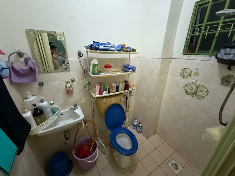 Apartment for Sale at Pandan Court - David Lao - Bathroom - PropertyGuru.com.my