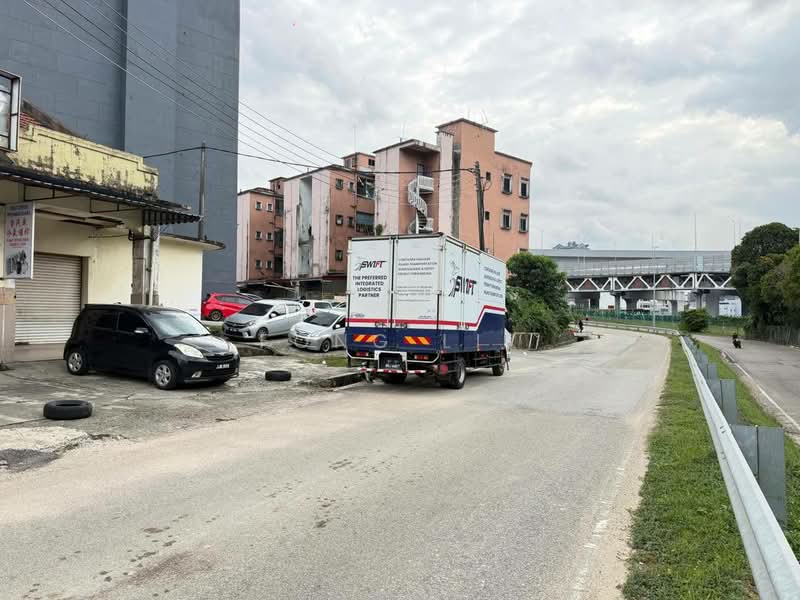 Shop for Rent in Johor Bahru (Johor) - Fong Lik - Exterior - PropertyGuru.com.my