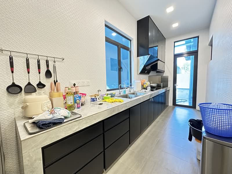 Zero-Lot Bungalow for Sale in Bandar Country Homes (Rawang) - Bill Chia - Kitchen - PropertyGuru.com.my