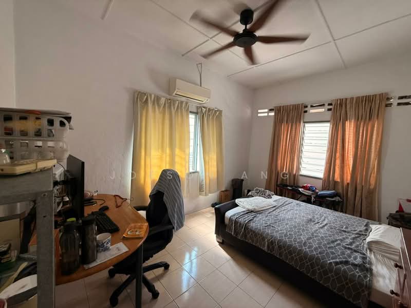 Taman Taynton View untuk Untuk Dijual - RM 668,000, Mac 2026 - Bedroom - PropertyGuru.com.my