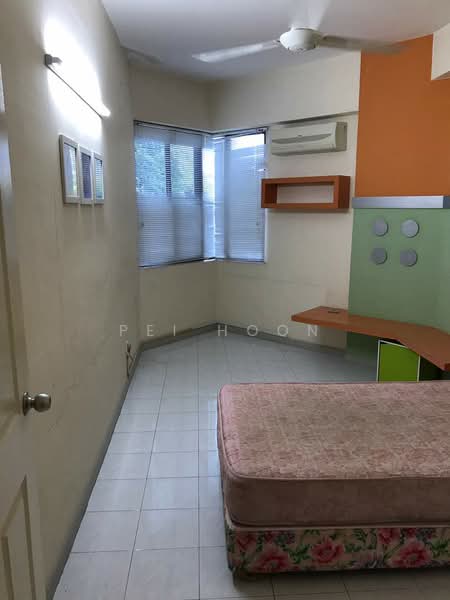 Condominium for Sale at Marina Bay Condominium - Pei Hoon - Bedroom - PropertyGuru.com.my