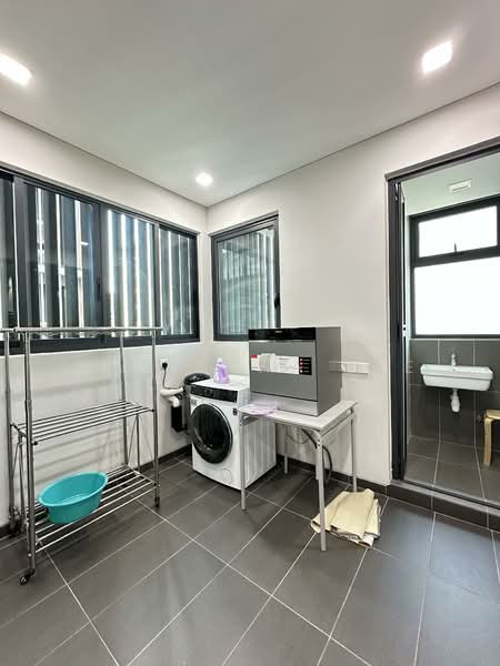 Condominium for Sale at The Light Collection IV - Jacyntha Lee - Interior - PropertyGuru.com.my