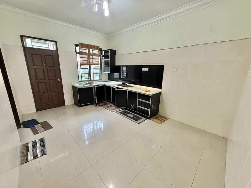 2-storey Terraced House for Sale in Taman Dato Onn (Johor Bahru) - Ing Xin - Kitchen - PropertyGuru.com.my