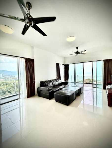 Bayu Ferringhi Condominiums untuk Untuk Dijual - RM 1,400,000, Mac 2026 - Living Room - PropertyGuru.com.my