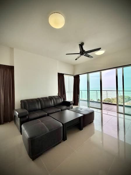 Bayu Ferringhi Condominiums untuk Untuk Dijual - RM 1,400,000, Mac 2026 - Living Room - PropertyGuru.com.my