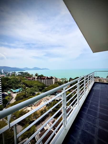 Kondominium untuk Dijual di Bayu Ferringhi Condominiums - Eugene Tung - Balcony - PropertyGuru.com.my