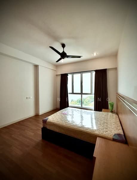 Kondominium untuk Dijual di Bayu Ferringhi Condominiums - Eugene Tung - Bedroom - PropertyGuru.com.my