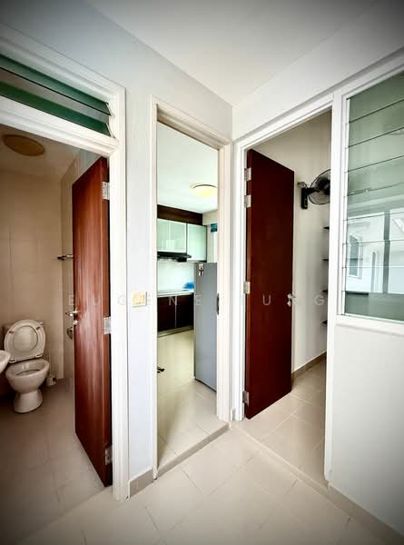 Kondominium untuk Dijual di Bayu Ferringhi Condominiums - Eugene Tung - Bathroom - PropertyGuru.com.my