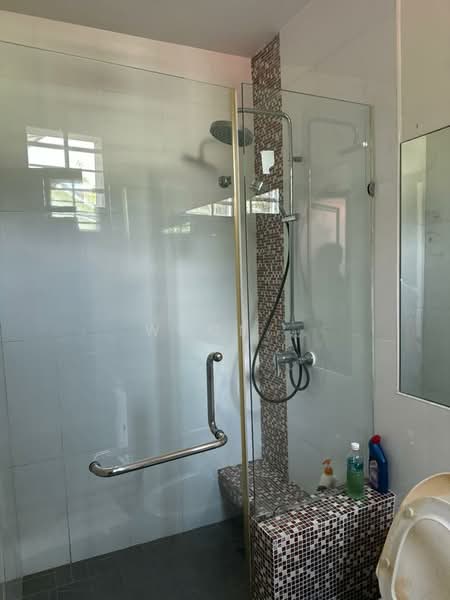 Bungalow for Sale in Bukit Baru (Melaka) - Woon . - Bathroom - PropertyGuru.com.my