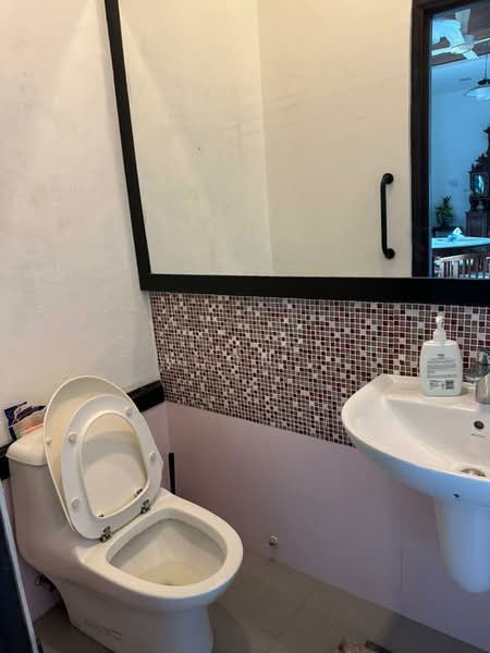 Bungalow for Sale in Bukit Baru (Melaka) - Woon . - Bathroom - PropertyGuru.com.my