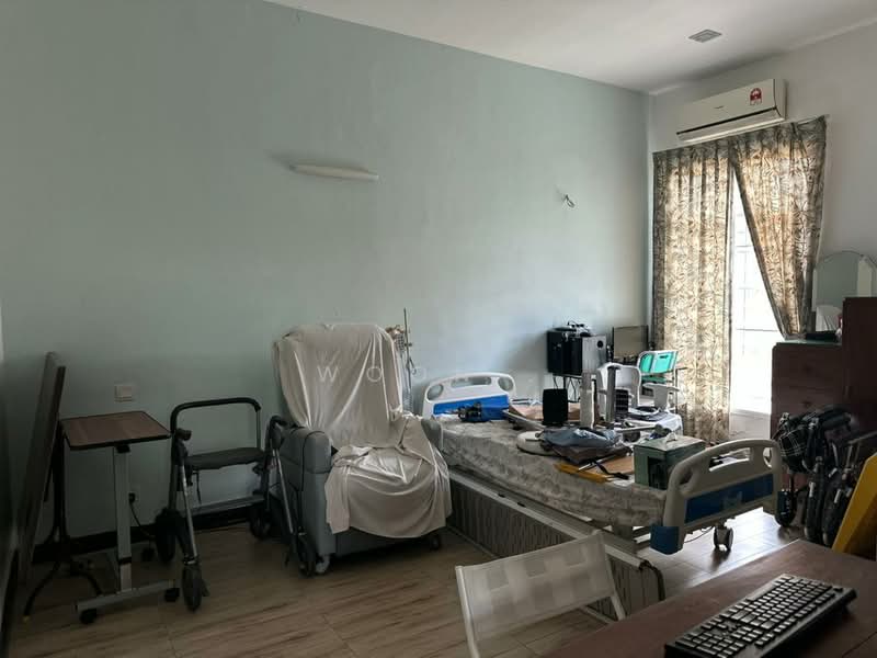 Bungalow for Sale in Bukit Baru (Melaka) - Woon . - Bedroom - PropertyGuru.com.my