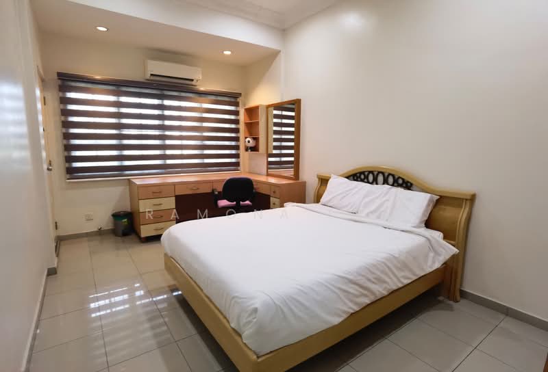 Gajah Berang untuk Untuk Disewa - RM 2,200 /bulan, Mac 2026 - Bedroom - PropertyGuru.com.my