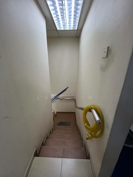 Shop for Sale in Taman Molek (Johor Bahru) - Luis Lim - Corridor - PropertyGuru.com.my