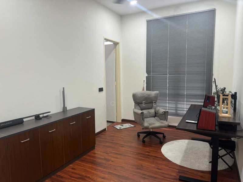 Cluster House for Rent in Setia Tropika (Johor Bahru) - Eric Tee - Study - PropertyGuru.com.my