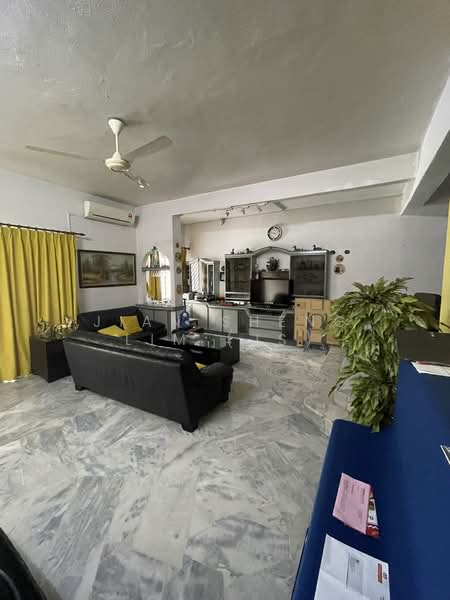 2-storey Terraced House for Sale in Taman Connaught (Cheras) - Jian Sheng Lim (Js) - Living Room - PropertyGuru.com.my