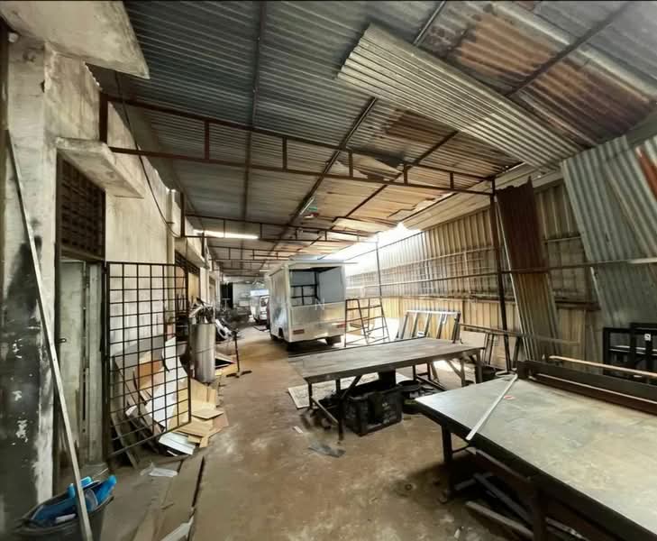 Semi-D Factory for Sale in Taman Desa Cemerlang (Ulu Tiram) - Nathan Chan - Interior - PropertyGuru.com.my
