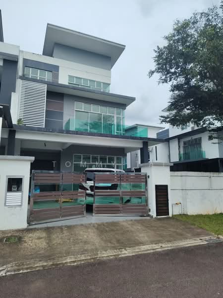 Cluster House for Sale in Mutiara Rini (Skudai) - Tommy Tai - Exterior - PropertyGuru.com.my