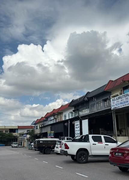 Perindustrian Tampoi Terrace Factory for Rent untuk Untuk Disewa - RM 4,500 /bulan, Mac 2026 - Exterior - PropertyGuru.com.my