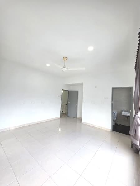 2-storey Terraced House for Rent in Johor Bahru (Johor) - JOANNE YONG - Living Room - PropertyGuru.com.my
