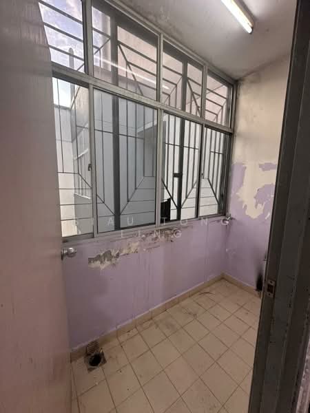 Apartment for Sale at Bistari Impian Apartment - Siau Tong Ling - Balcony - PropertyGuru.com.my