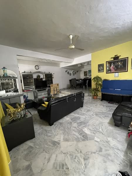 Taman Connaught untuk Untuk Dijual - RM 1,100,000, Mac 2026 - Living Room - PropertyGuru.com.my