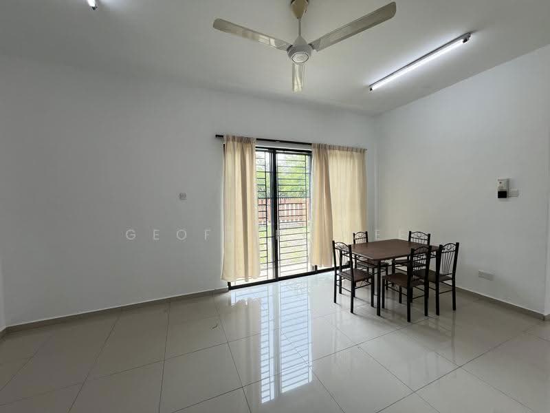 Rumah Teres 1-Tingkat untuk Disewa di Taman Saujana Indah (Bukit Katil) - Geoffery Wee - Dining Room - PropertyGuru.com.my