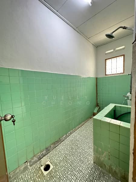 2-storey Terraced House for Rent in Taman Sentosa (Johor Bahru) - Xuelly Cheong - Bathroom - PropertyGuru.com.my