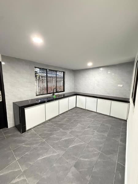 1-storey Terraced House for Sale in Taman Sri Skudai (Skudai) - Yuki Cheng - Kitchen - PropertyGuru.com.my