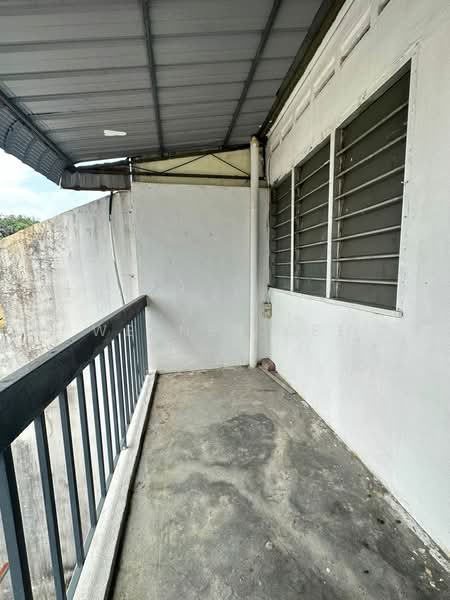 2-storey Terraced House for Sale in Taman Sri Bahagia (Tampoi) - Werner Kee - Balcony - PropertyGuru.com.my
